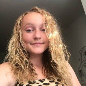 Meet your Posher, Aimee